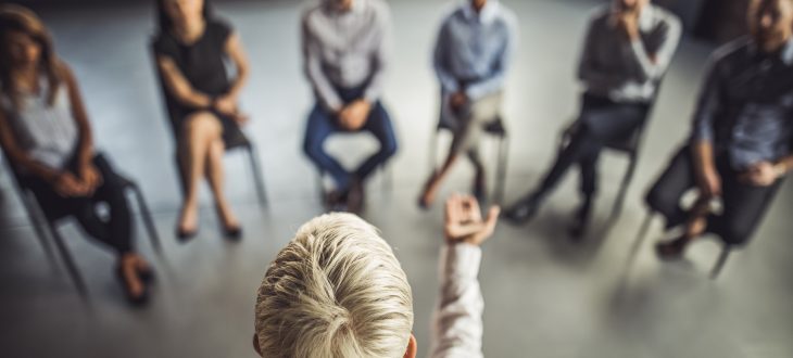 ارزش منظور کردن ارزشها در برنامه‌های استخدام و راهنمایی کارکنان - The Value of Incorporating Values into Recruiting and Mentoring Programs